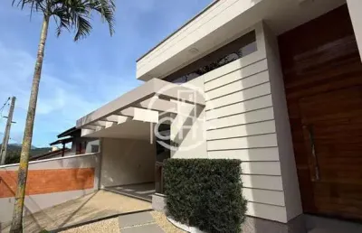 Casa com 3 quartos à venda na Rua das Tulipas, 250, Rio Branco, Brusque
