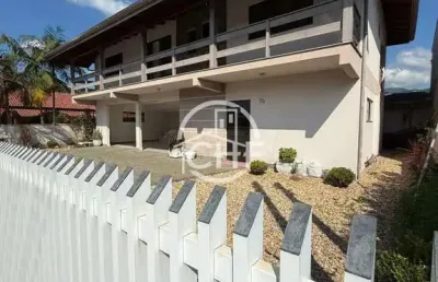 Casa com 4 quartos à venda na Rua Francisco Thives de Souza, 70, Cedro Alto, Brusque