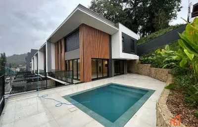 Casa com 3 quartos à venda na Rua Quintino Bocaiúva, 636, América, Joinville