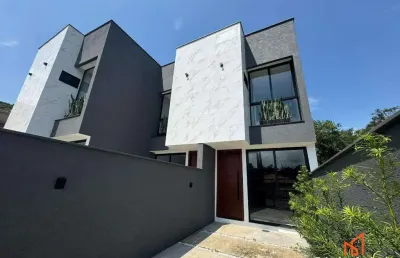 Casa com 3 quartos à venda na Rua João Enterlein, 95, Anita Garibaldi, Joinville