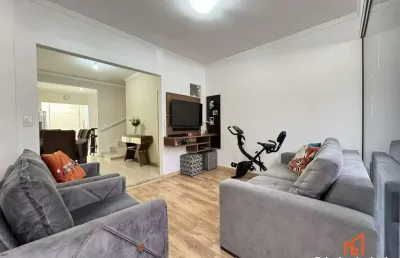 Casa com 2 quartos à venda na Rua Salto Veloso, 365, Iririú, Joinville