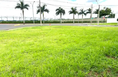Lindo terreno de esquina, plano, no Condomínio Park Unimep Taquaral