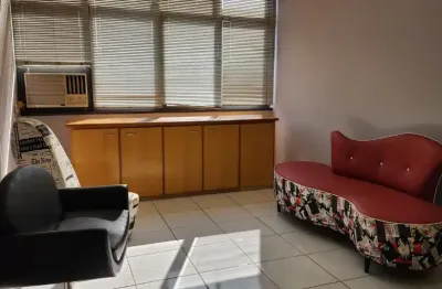 Sala comercial – edifício kennedy • praça josé bonifácio, centro de piracicaba/sp