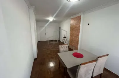 Excelente apartamento 3 quartos, 2 banheiros, muito arejado e bem localizado, 145m2
