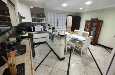 Excelente casa - 650m² - 3 quartos, 2 suítes, psicina, sauna, churrasqueira, terraço coberto, 3 vag