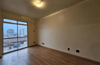 Lindo apartamento 3 quartos + dependência,pronto para morar em Vila Isabel