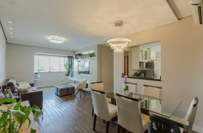 Apartamento reformado com 2 dormitórios, suíte e churrasqueira no petrópolis