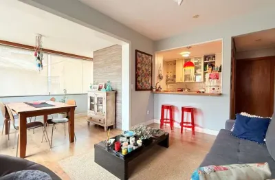 Apartamento com 2 quartos, sendo 1 suíte e 2 vagas no bairro bela vista