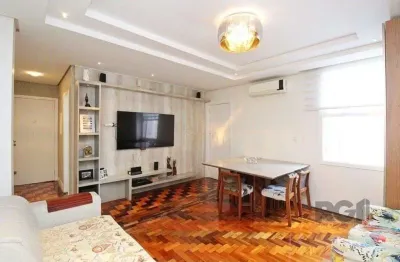 Apartamento com 3 quartos à venda na Avenida Guaporé, 175, Petrópolis, Porto Alegre