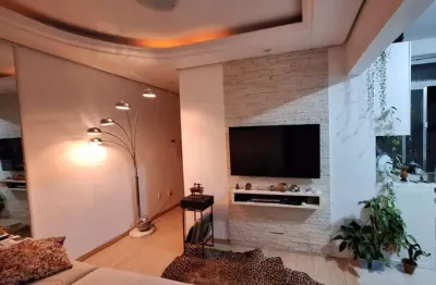 Apartamento de quatro dormitórios e uma vaga de garagem no bairro bom fim em por