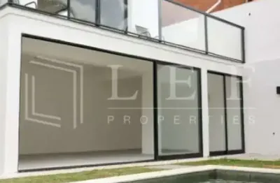 Casa com 5 quartos para alugar na Rua Simpatia, --, Jardim das Bandeiras, São Paulo