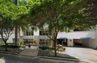 Casa comercial para alugar na Alameda dos Maracatins, --, Moema, São Paulo