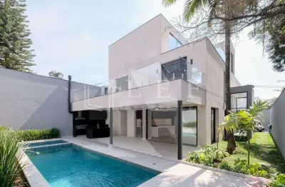 Casa com 4 quartos à venda na Rua Macau, --, Jardim Luzitânia, São Paulo