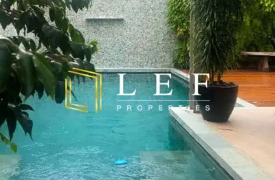 Casa em condomínio fechado com 4 quartos à venda na Rua Vicente Leporace, --, Campo Belo, São Paulo