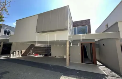 Casa em condomínio fechado com 3 quartos à venda na Rua das Barcas, --, Alto da Boa Vista, São Paulo