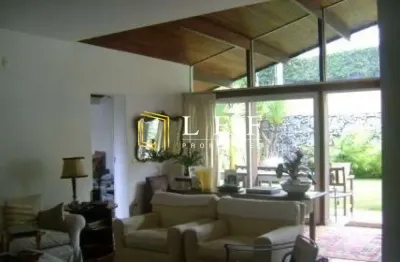 Casa com 4 quartos à venda na Rua Heitor de Morais, --, Pacaembu, São Paulo