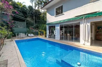 Casa com 3 quartos à venda na Rua Doutor Manoel Maria Tourinho, --, Pacaembu, São Paulo