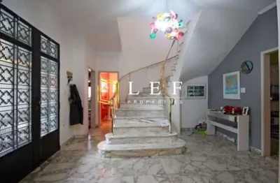 Casa com 4 quartos à venda na Rua Cássio Martins Vilaça, --, Pacaembu, São Paulo