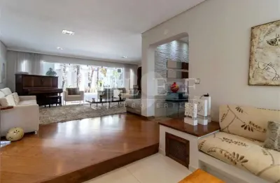 Casa com 5 quartos à venda na Rua Ubiracica, --, Alto de Pinheiros, São Paulo