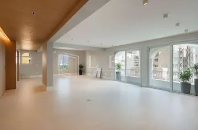 O privilégio de morar num lindenberg totalmente reformado no melhor endereço de sao paulo
