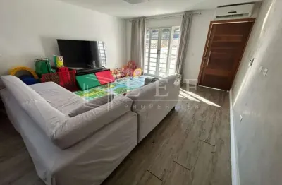 Casa com 3 quartos à venda na Rua Pajeu, --, Vila Mariana, São Paulo
