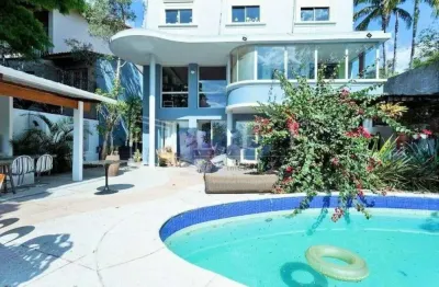 Casa com 4 quartos à venda na Rua Itápolis, --, Pacaembu, São Paulo