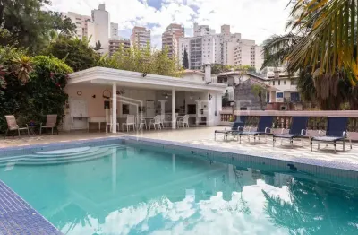 Casa com 5 quartos à venda na Rua Bragança, --, Pacaembu, São Paulo