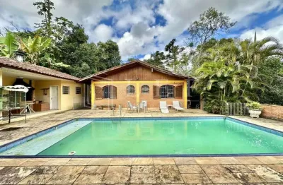 Chácara / sítio com 3 quartos à venda na Rua Grécia, --, Jardim do Rio Cotia, Cotia