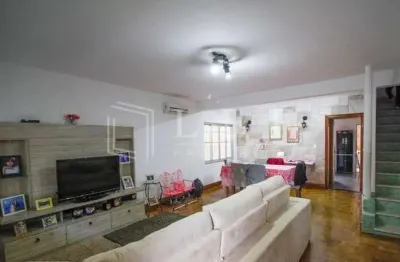 Casa com 3 quartos à venda na Rua João Jabotam, --, Vila Anglo Brasileira, São Paulo