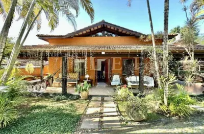 Casa em condomínio fechado com 3 quartos à venda na Rua das Camélias, --, Chácara Vale do Rio Cotia, Carapicuíba