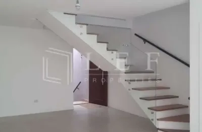 Casa com 3 quartos à venda na Rua Batista Cepelos, --, Paraíso, São Paulo