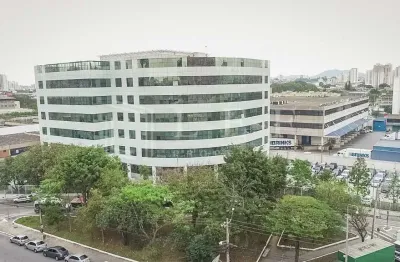 Casa comercial para alugar na Rua Samaritá, 1117, Jardim das Laranjeiras, São Paulo