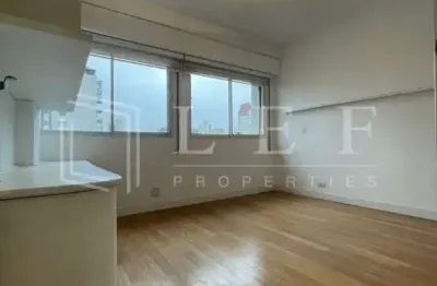 Itaim bibi- otimo apto- local seguro- reformado- impecavel- 01 vaga