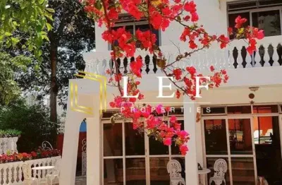 Casa com 6 quartos à venda na Rua Samambaia, --, Bosque da Saúde, São Paulo