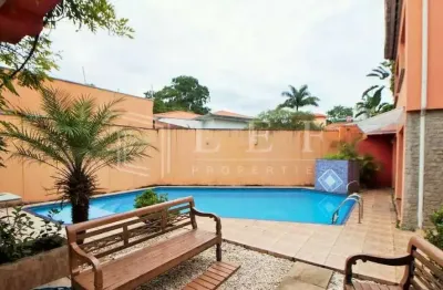 Casa com 3 quartos à venda na Rua Flávio Queirós Morais, --, Pacaembu, São Paulo