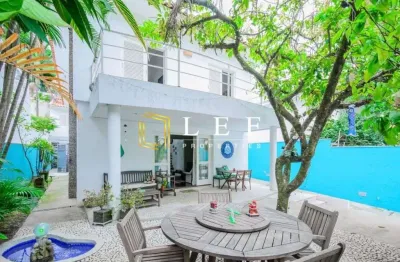 Casa com 4 quartos à venda na Rua Cássio Martins Vilaça, --, Pacaembu, São Paulo