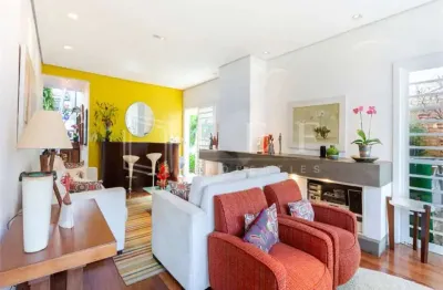 Casa com 4 quartos à venda na Rua Castro Delgado, --, Alto de Pinheiros, São Paulo
