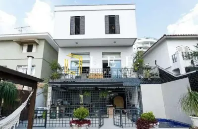 Casa com 5 quartos à venda na Rua Doutor José Maria Whitaker, --, Morumbi, São Paulo