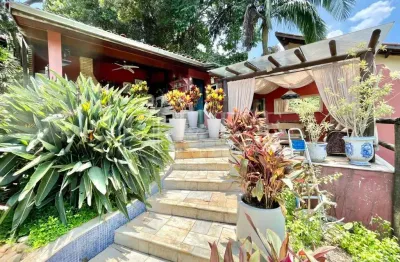 Casa em condomínio fechado com 4 quartos à venda na Rua Peixes, --, Palos Verdes, Cotia