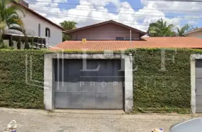 Casa com 3 quartos à venda na Rua Doutor José Maria Whitaker, --, Vila Sônia, São Paulo