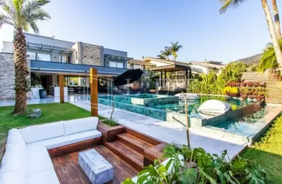 Casa em condomínio fechado com 6 quartos à venda na R Golf B, --, Tabatinga, Caraguatatuba