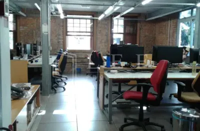 Casa comercial para alugar na Rua Marília, --, Jardim Paulista, São Paulo