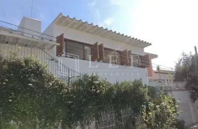 Casa com 3 quartos à venda na Rua Santarém, --, Sumaré, São Paulo