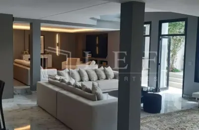 Casa com 4 quartos à venda na Rua Bauru, --, Pacaembu, São Paulo