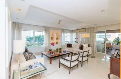 Apartamento com 3 quartos à venda na Rua Araguari, --, Moema, São Paulo