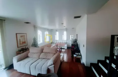 Casa com 3 quartos à venda na Rua Cardeal Cagliori, --, Alto de Pinheiros, São Paulo