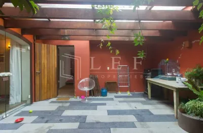 Casa com 3 quartos à venda na Rua Lourenço Castanho, --, Vila Nova Conceição, São Paulo