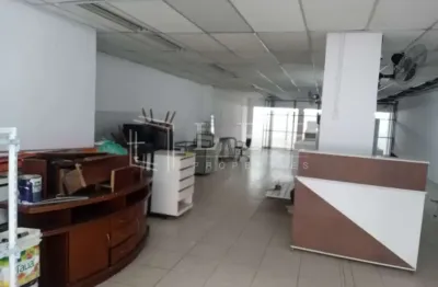 Prédio à venda na Avenida Pavão, --, Moema, São Paulo