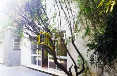 Casa com 5 quartos à venda na Rua Venezuela, --, Jardim América, São Paulo