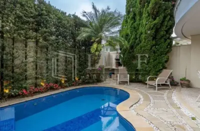 Casa em condomínio fechado com 4 quartos à venda na Rua Doutor Alberto Lyra, --, Cidade Jardim, São Paulo